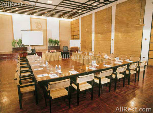 Triton Hotel 8